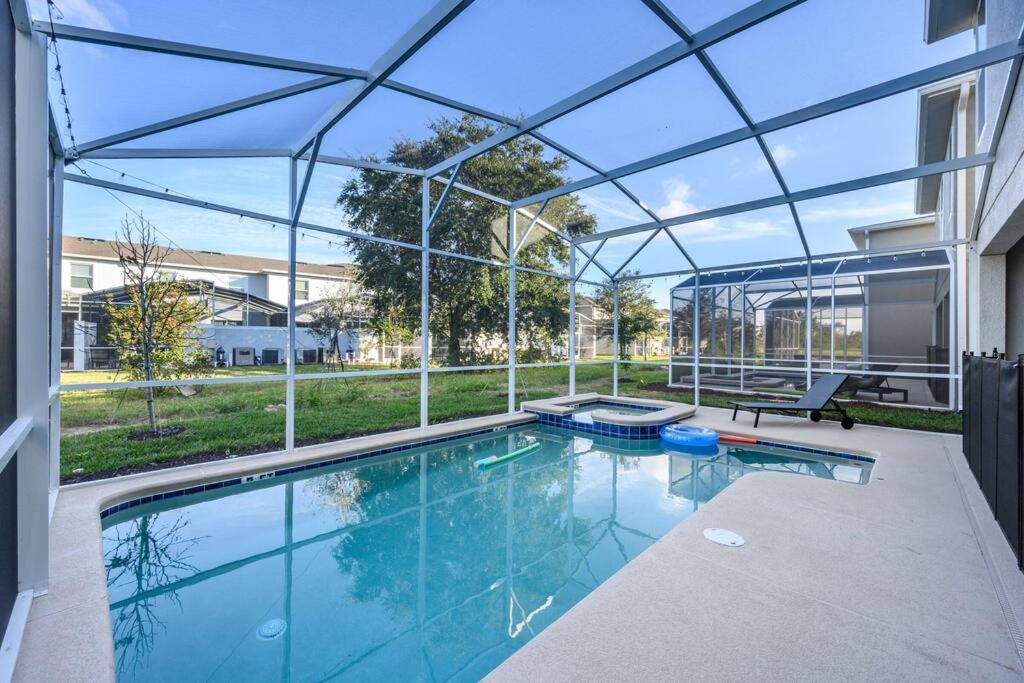 Close To & Other Theme Parks,private Heated Poolspa, Bbq & Game Rm Hébergement de vacances *